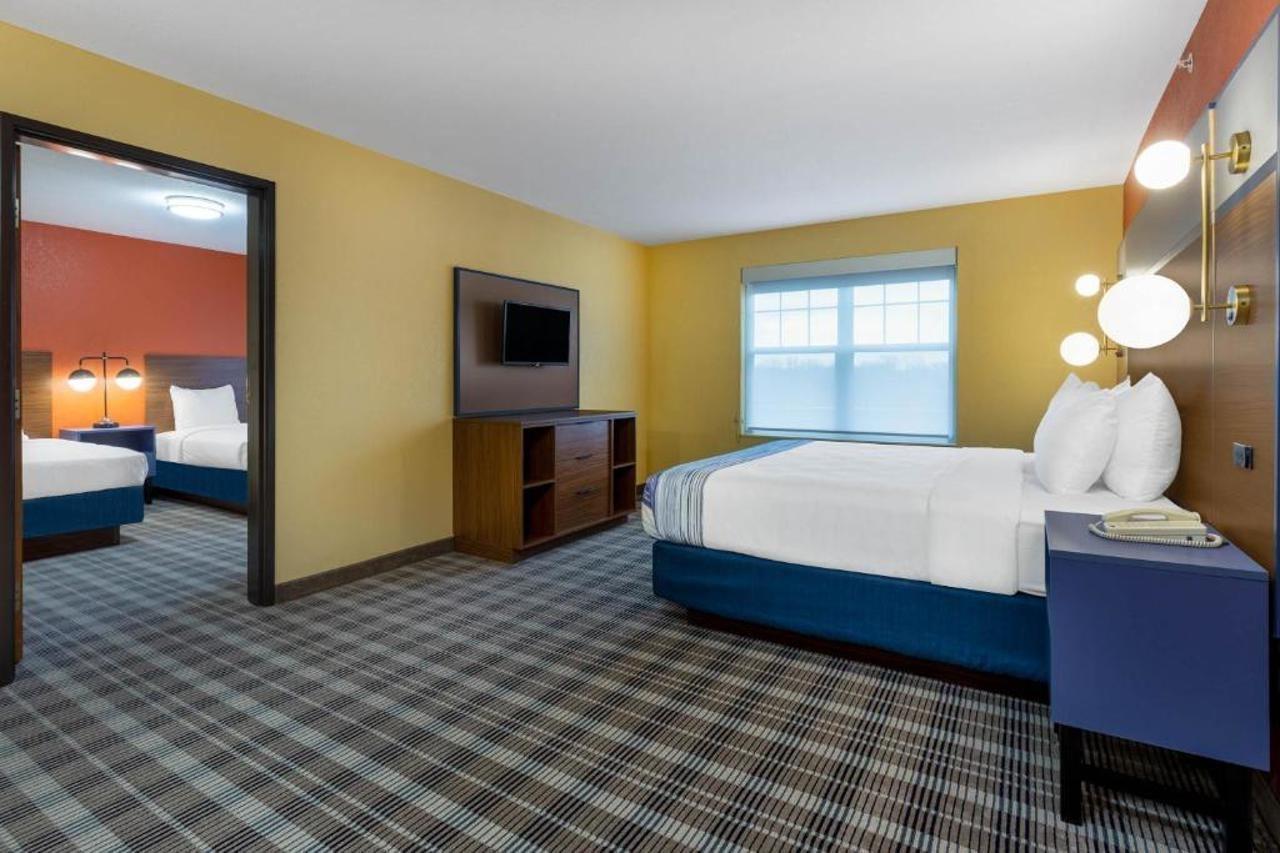 Americinn By Wyndham Fulton Clinton Exterior photo