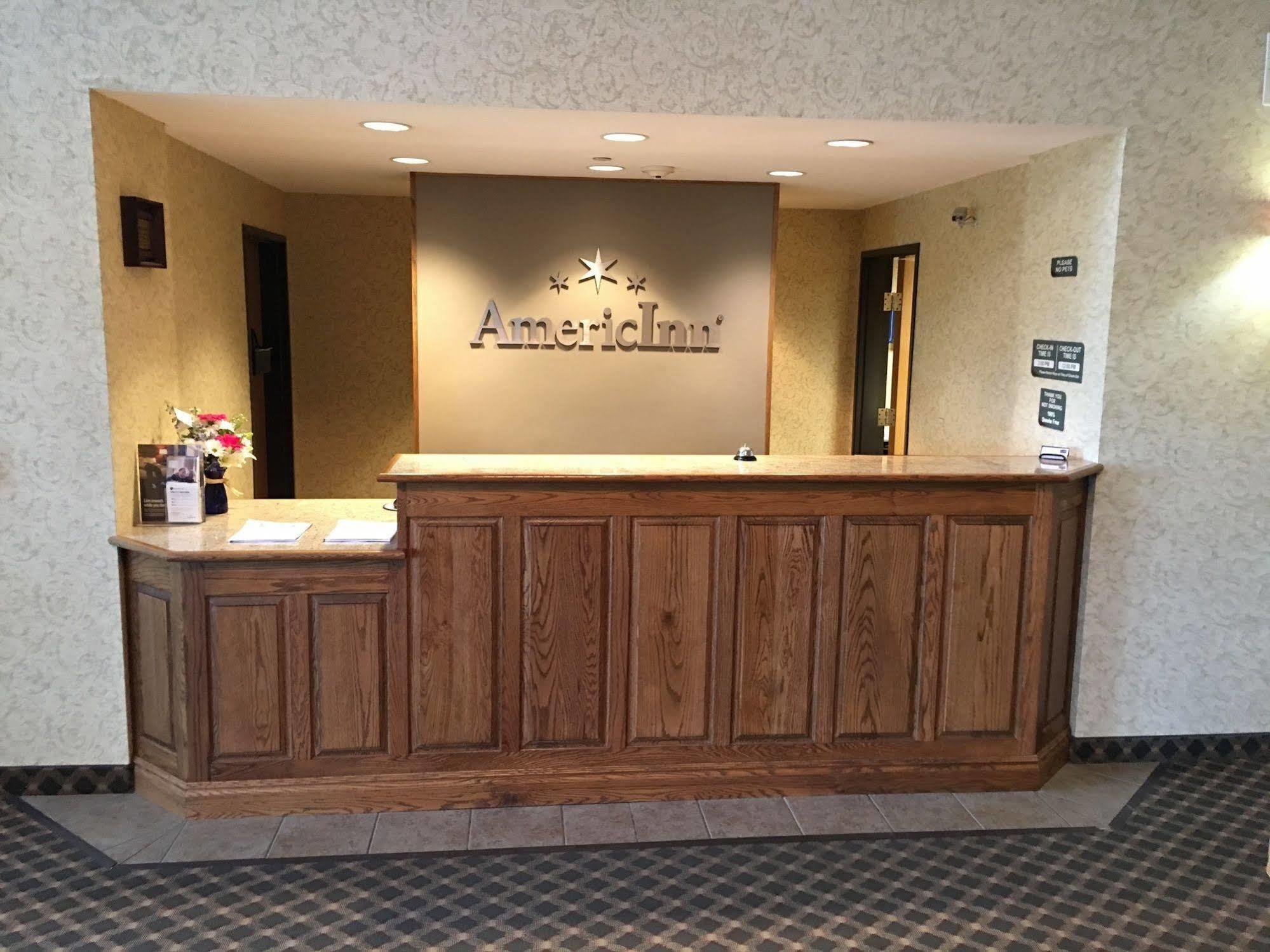 Americinn By Wyndham Fulton Clinton Exterior photo